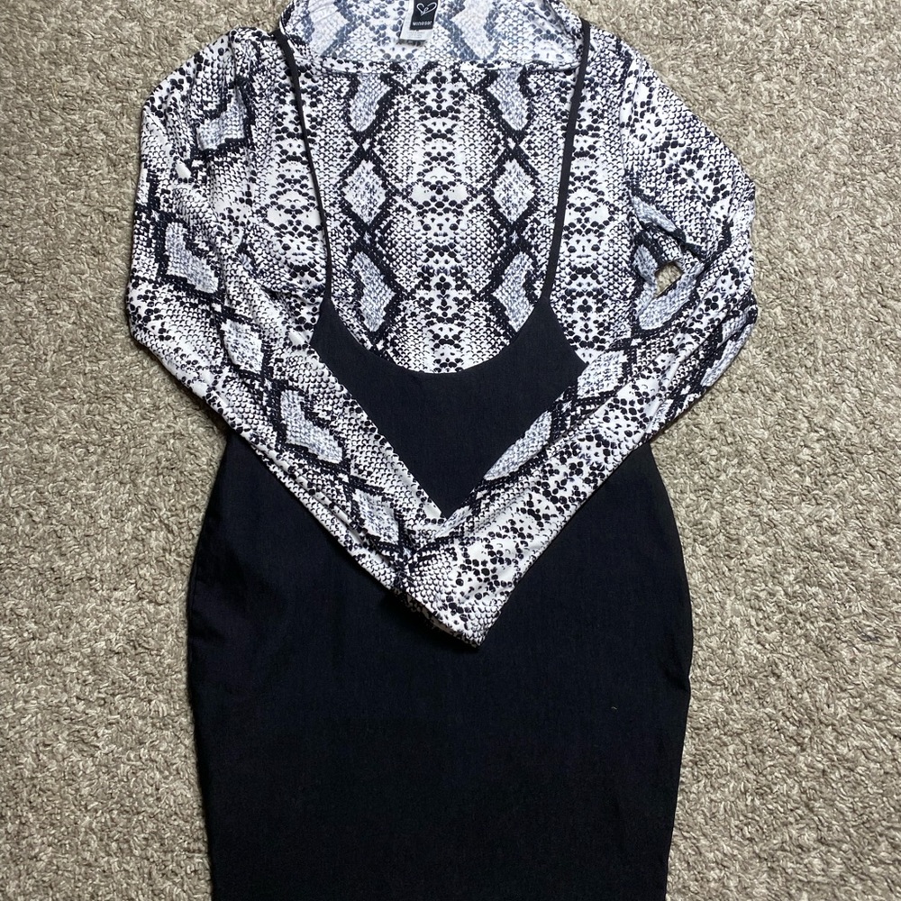 Matching set. Snake skin crop top and short suspender skirt